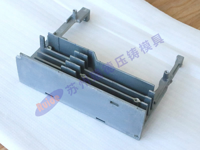 精密冲压模具的加工流程中具有哪些特点?